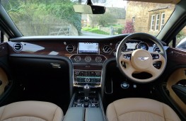 Bentley Mulsanne EWB, dashboard